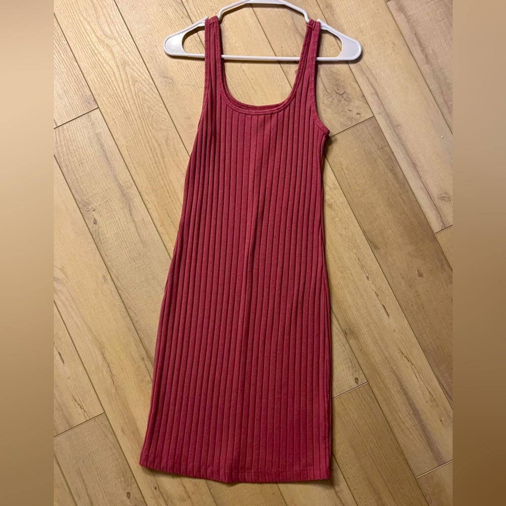 Women's ribbed pink dress